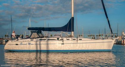 47' Catalina 2000 Yacht For Sale